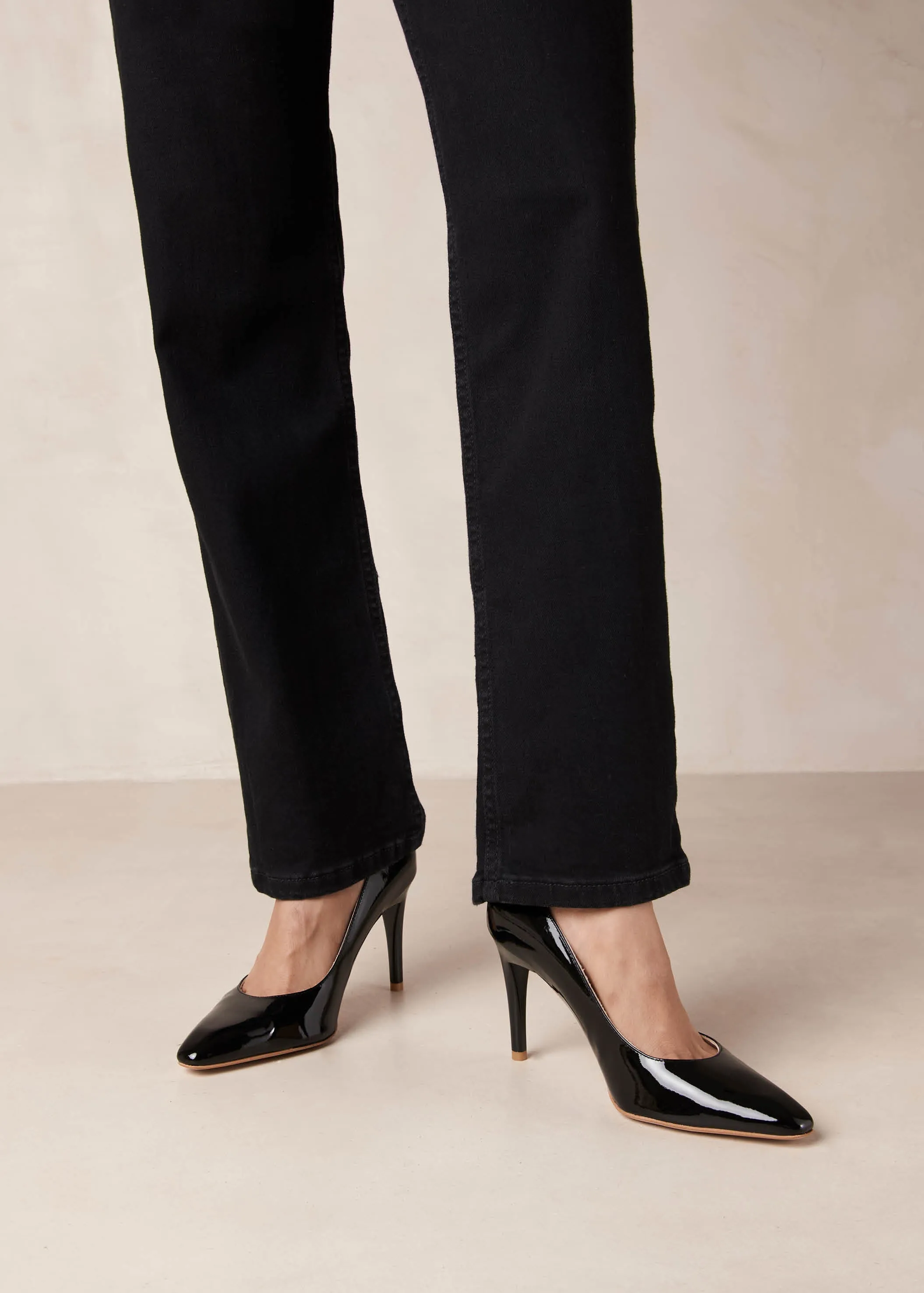 Amelia Onix Black Leather Pumps