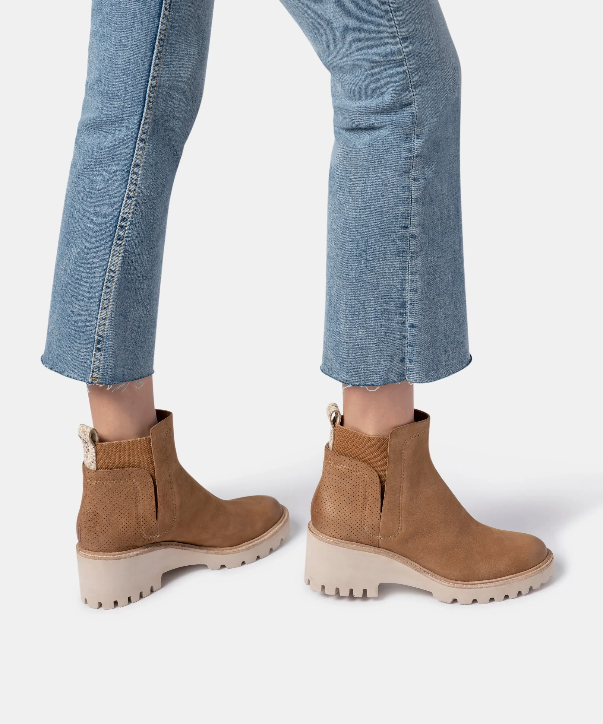 HUEY BOOTIES WHISKEY NUBUCK - re:vita