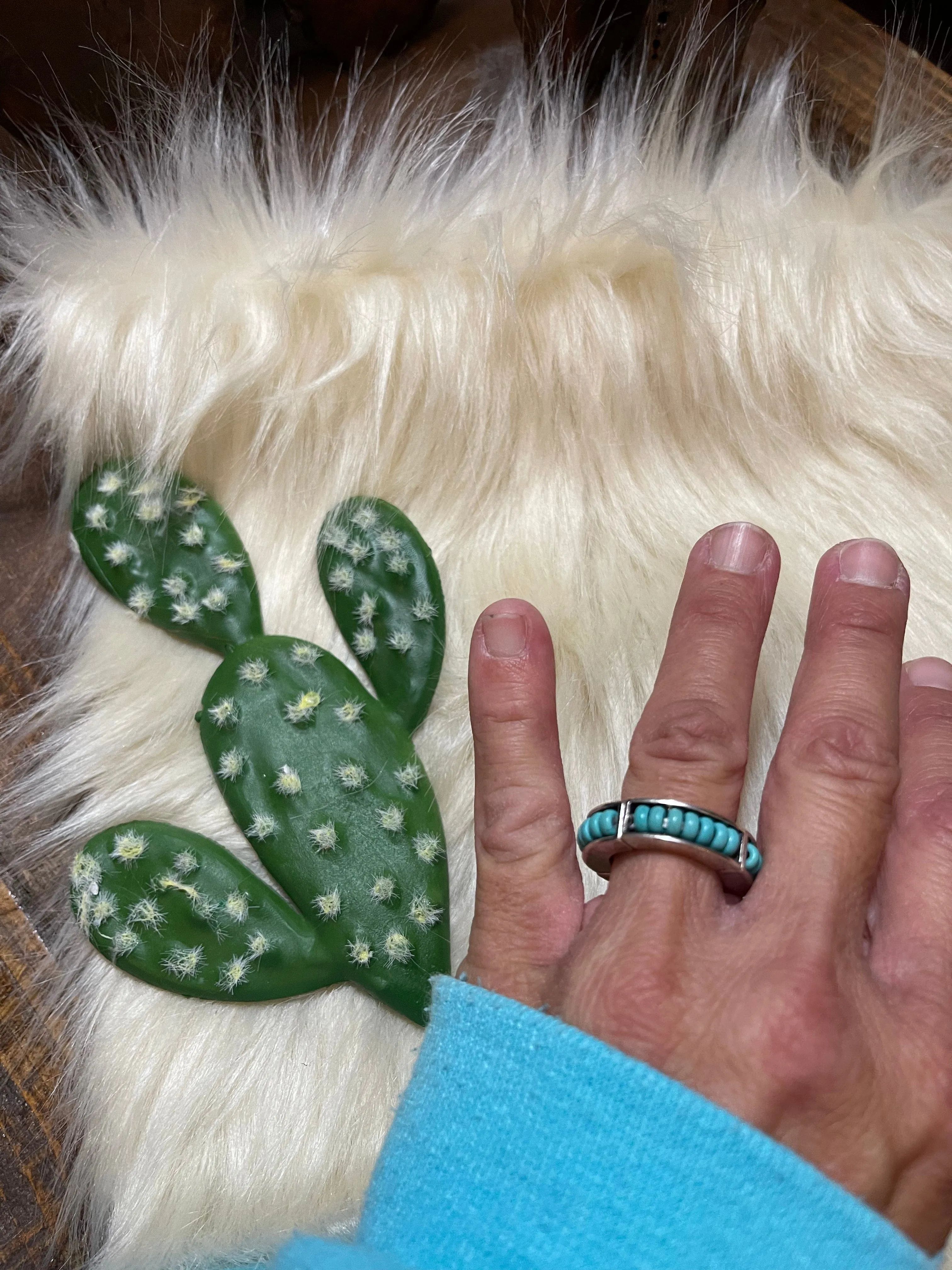 Turquoise beaded ring band